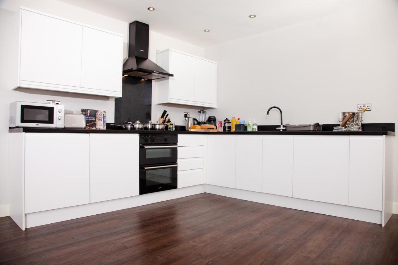 High Life Serviced Apartments - Old Town Swindon Eksteriør billede