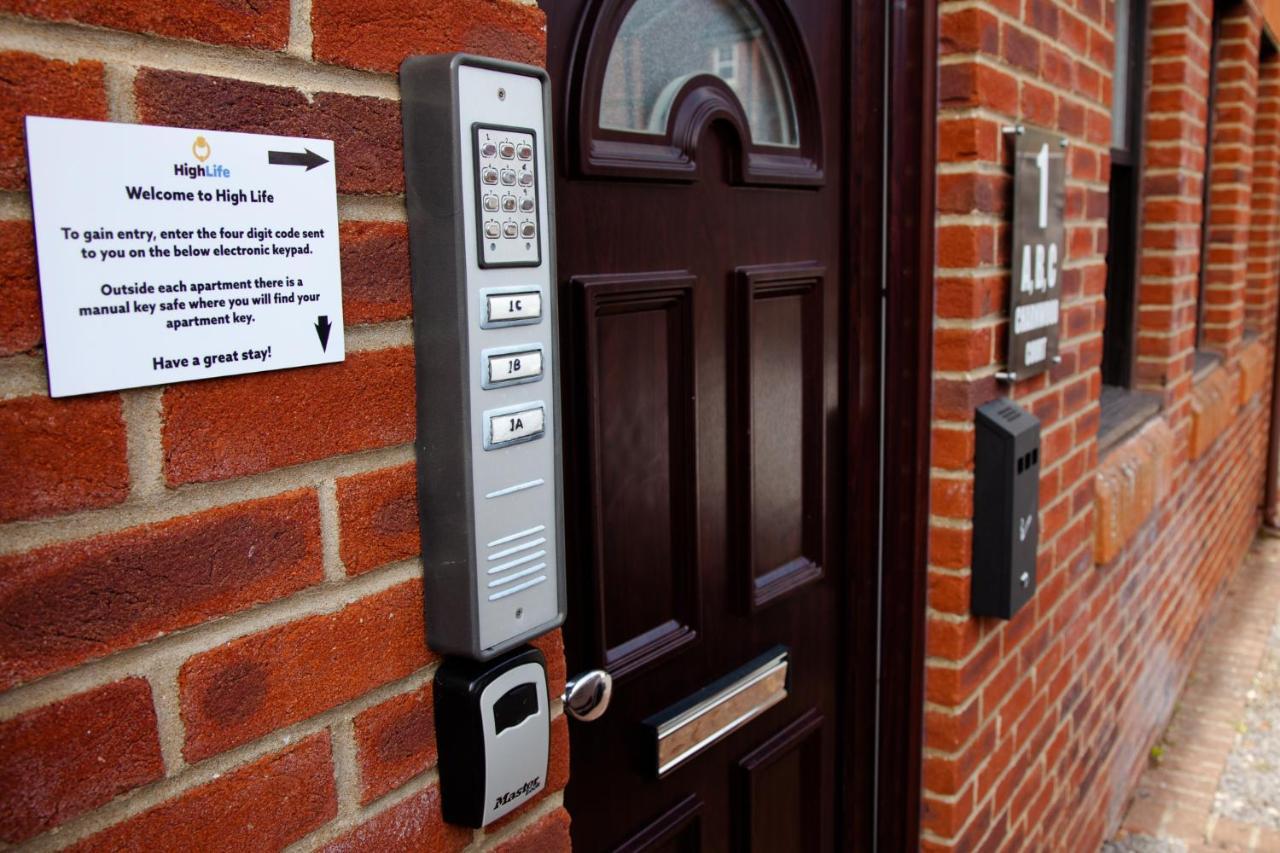 High Life Serviced Apartments - Old Town Swindon Eksteriør billede