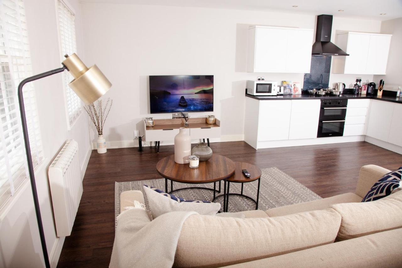High Life Serviced Apartments - Old Town Swindon Eksteriør billede