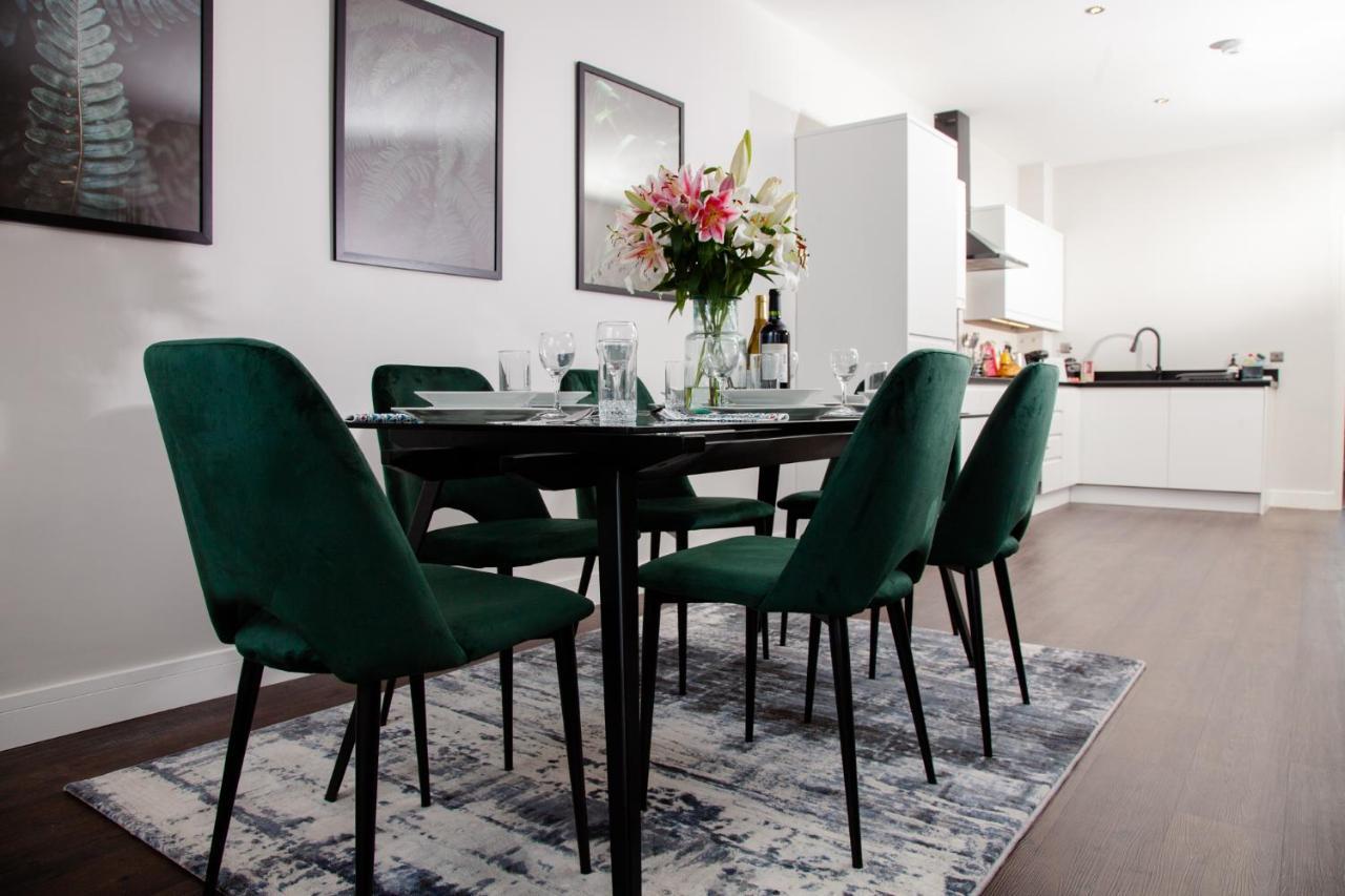 High Life Serviced Apartments - Old Town Swindon Eksteriør billede