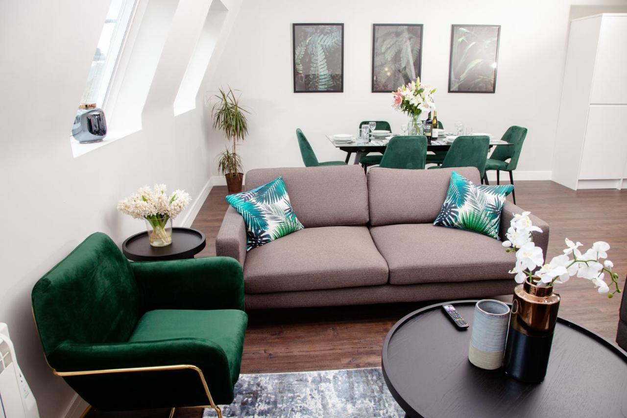 High Life Serviced Apartments - Old Town Swindon Eksteriør billede