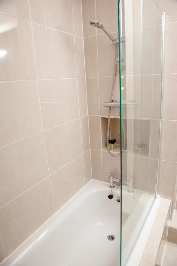 High Life Serviced Apartments - Old Town Swindon Eksteriør billede